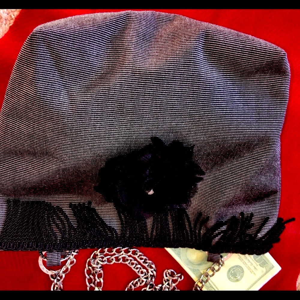 REDUCED AGAIN Black purse/fringe chain, - Picture 3 of 12